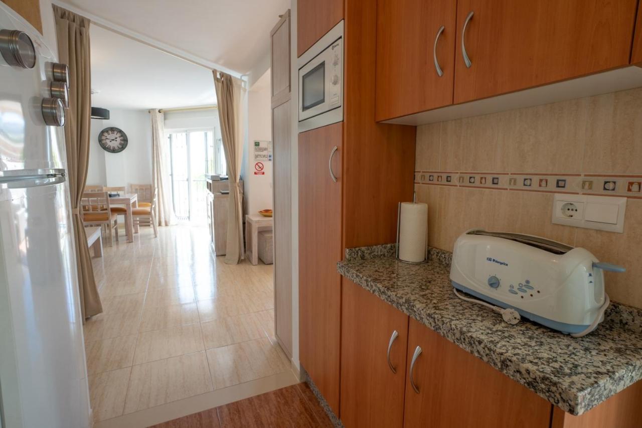 Marina Bella 1F Menyber Appartement Nerja Buitenkant foto