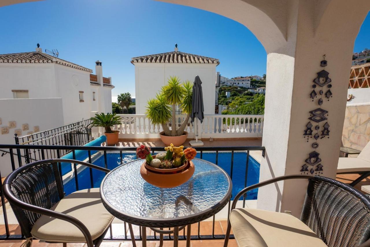 Marina Bella 1F Menyber Appartement Nerja Buitenkant foto